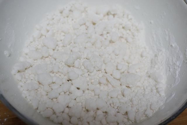  简单|在家做松糕，不用发酵不用烤箱，做法简单，有个蒸锅就能做