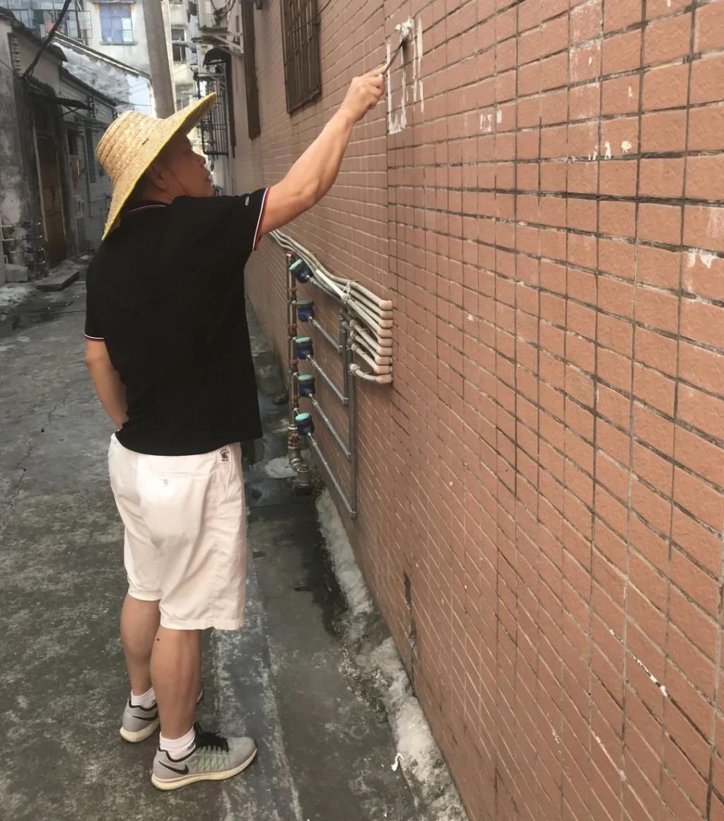 石岐|举手之劳显文明！石岐这群“志愿红”随手行动让文明如影随形~