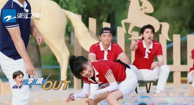  缺乏|张大大这么想赢？游戏环节欺负宋祖儿，跟导演发牢骚缺乏绅士风度