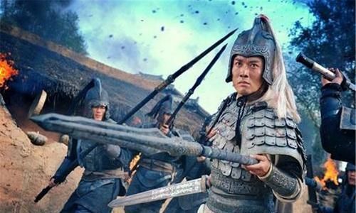 惧怕|张郃不惧怕关羽张飞,为何唯独害怕赵云?这四场战斗他都没有优势
