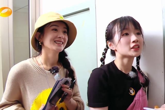  礼貌|赵丽颖让重要客人介绍自己被骂不礼貌，网友有色眼镜太明显！