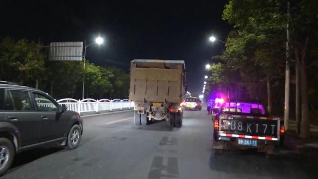 整治|重拳整治渣土车 杜绝扬尘污染