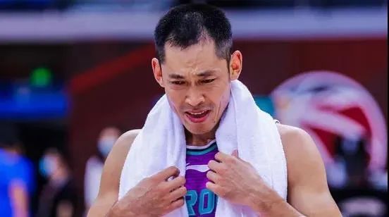  淘汰|宣布退役？狂砍37分却被淘汰，39岁张庆鹏赛后一段话，让人泪奔