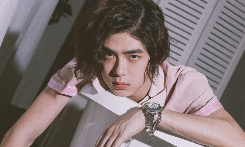  开播|《少年之名》学员有新剧开播，私信营销号求推广，卑微但励志