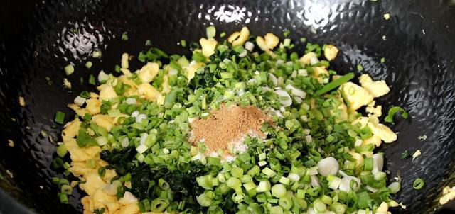  鸡蛋|入伏吃饺子，韭菜肉馅靠边站，最爱吃此馅，清热消暑又美味