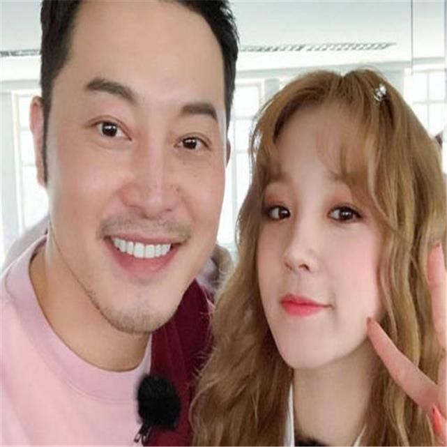  不算|来《跑男》次数最多的是谁？贾玲杨迪三次不算啥，他竟从飞行变常驻！