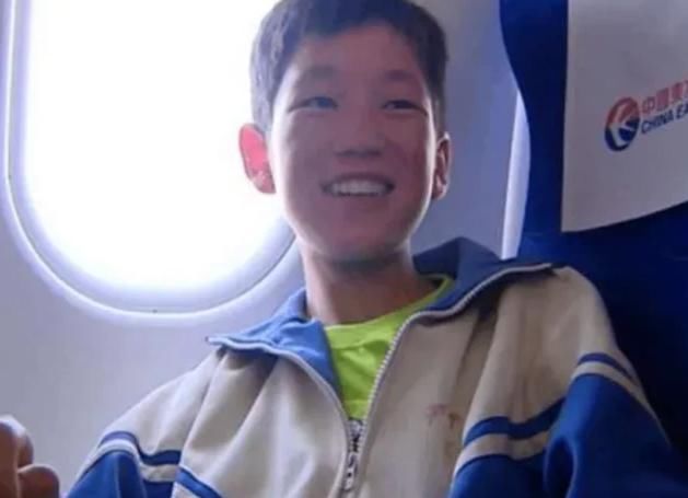  变形|《变形计》农村孩子嫌弃父母想回城市，网友：富人的游戏你却当了真