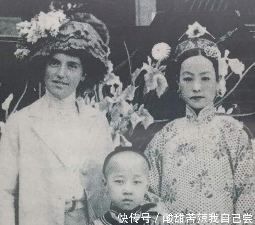 光绪皇帝|晚清王爷和嫡福晋老照片正室夫人相貌美艳,王爷威武霸气!