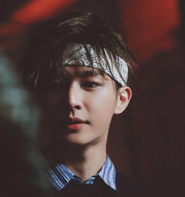 男神|“红着红着就不红了”的四位男星,以前都是男神,最后一位太可惜