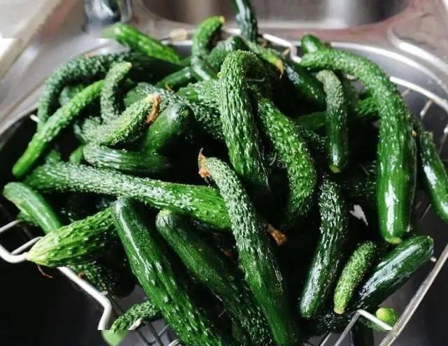 黄瓜|腌黄瓜好吃有诀窍,这两个小技巧一定要记住了