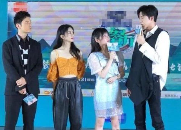 综艺|赵丽颖综艺中情绪崩溃倒床痛哭,大喊:自己的事情都想不明白