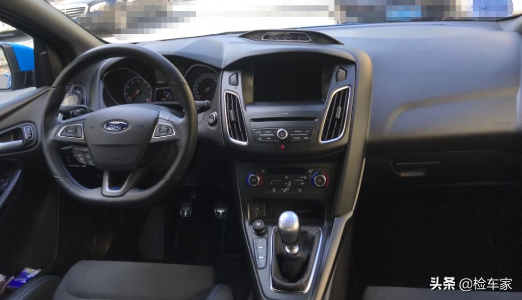  福克斯|性能粉36万买福克斯RS，才一年的车为何拆这么多？买主草率了