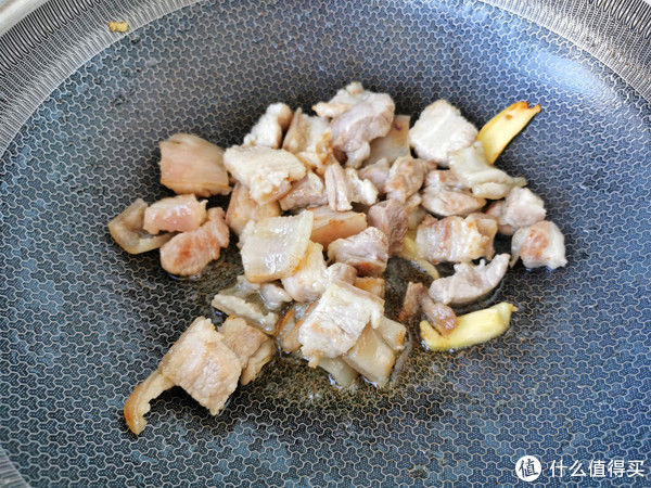  鲜香|这两样食材才是绝配，炖上一锅鲜香入味，网友：太浪费米饭了！