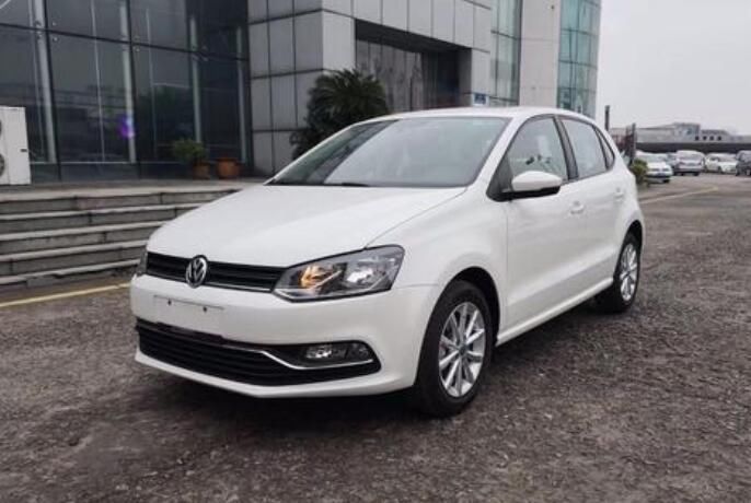  妈妈|旭旭宝宝给母亲买车，月入百万却十分小气，妈妈只开10万元汽车