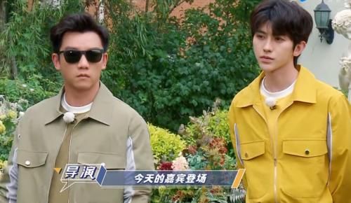  大厂|《偶像练习生》结束两年，蔡徐坤再遇大厂男孩，开口称呼让粉丝泪崩