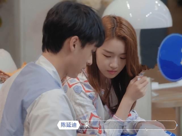  心动|心动的信号：为博眼球乱剪辑？女1男2上一秒还是情侣装，下秒就变了