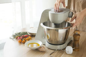 愉悦|超快手意式佛卡夏面包，外酥内软让人一下子就心情愉悦、胃口大开