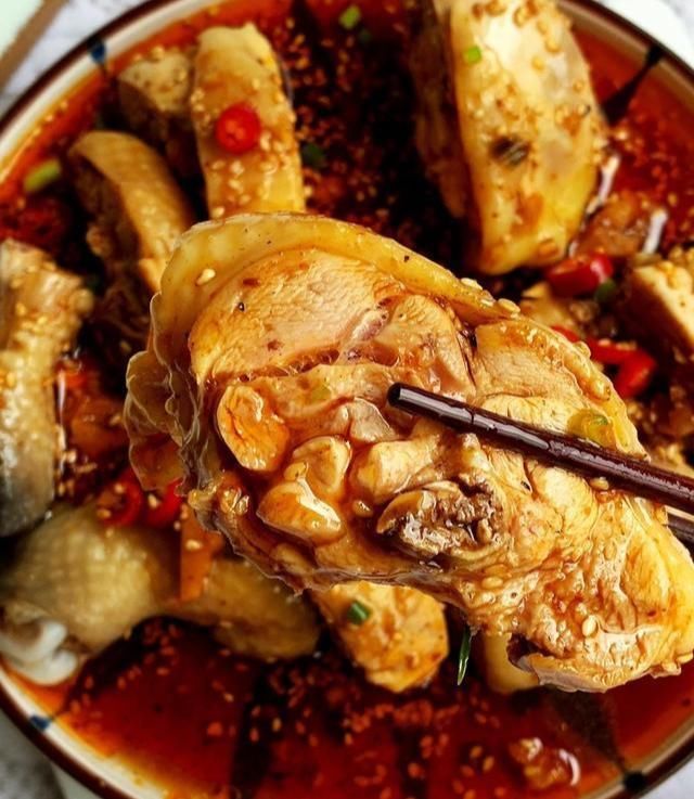 川菜|说鸡肉不香了,是没吃过味压江南十二州,川菜精髓“口水鸡”