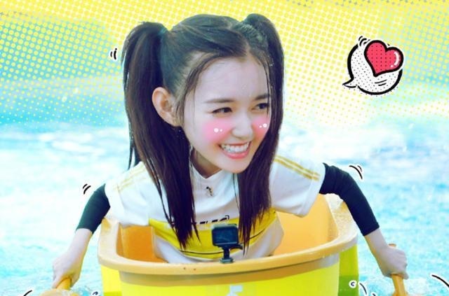 不慎|蒋依依录节目不慎脱妆,大熊猫眼超抢镜,掉妆后这模样没开玩笑