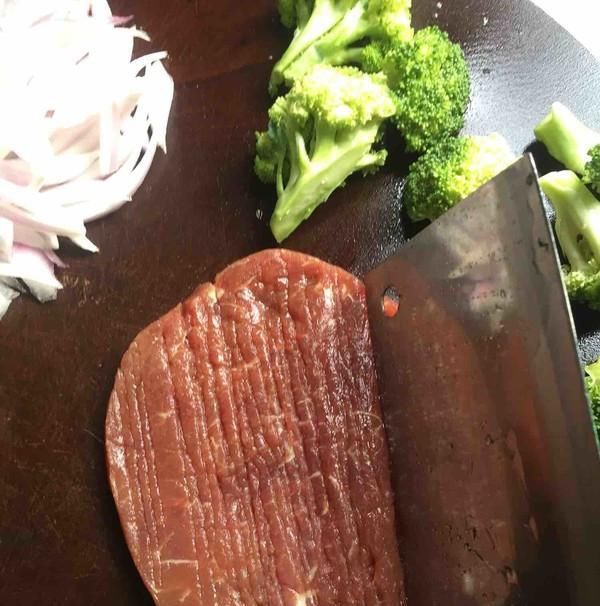  人工合成|超市卖的3种人工合成肉，都是处理过的，对身体不好，你买过吗？