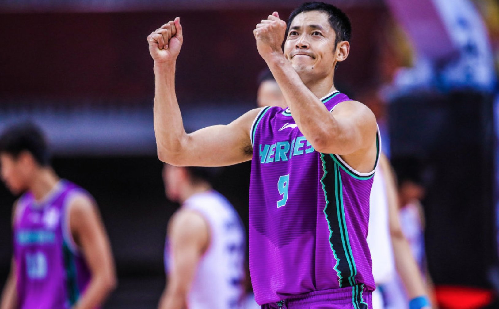  进攻|防守漏人,进攻还失误,CBA全华班遭教练怒斥:看你们打球就是种痛苦