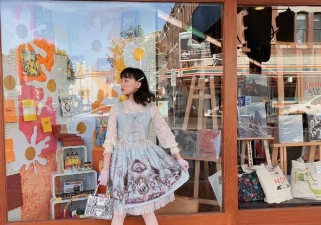 不红|上海最“嗲”歌姬黄龄，不站C位也在发光