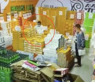  低头|失主抓小偷反被刑拘，为“减轻处罚”家人向惯犯低头 还赔了6.6万