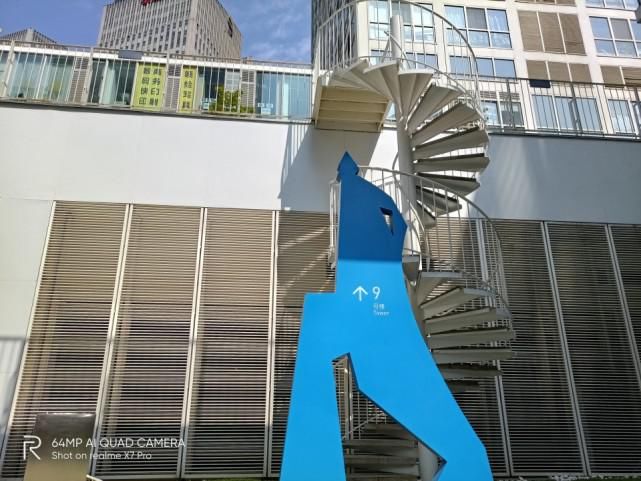  X7|继续“敢越级”realme 真我X7 Pro深度体验测评报告