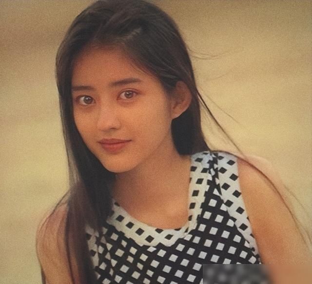  红极一时|小泽真珠：日本红极一时的玉女掌门人，逆天美貌只是她的一部分
