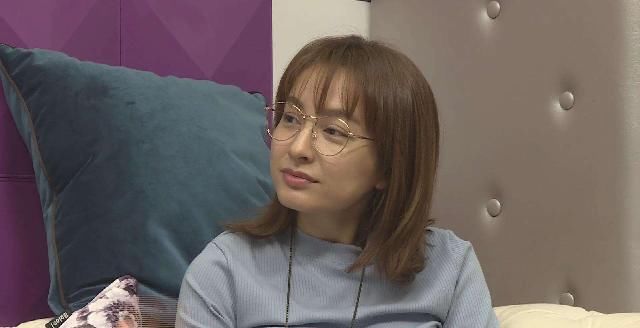  简单|吴昕再“丧”，都有“浪”起来的资本：这个女人，不简单