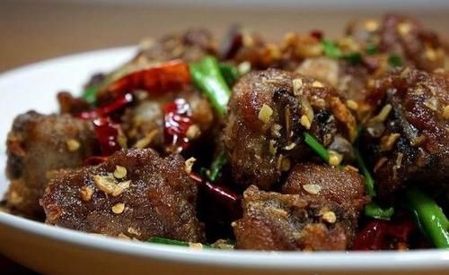  干辣椒|忍着口水炒出的下酒下饭菜，越吃味道越香浓，那叫一个拉馋！