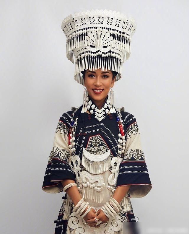  排名|《歌手》的排名再次激起公众的愤怒，头号冠军被淘汰，谁在幕后