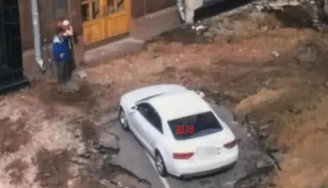 电话|女司机拒接20个挪车电话,回来发现车子变“孤岛”,拖车司机都没