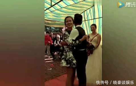 主持人|实拍：婚礼现场伴娘伴郎太有夫妻相，主持人当场就给他们俩撮合成功了