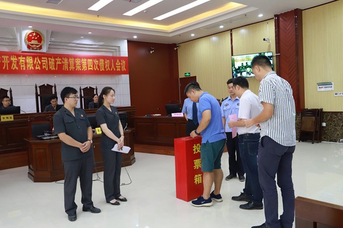 法院|法官看法官 | 奋斗正当时!以青春书写法院新篇章!