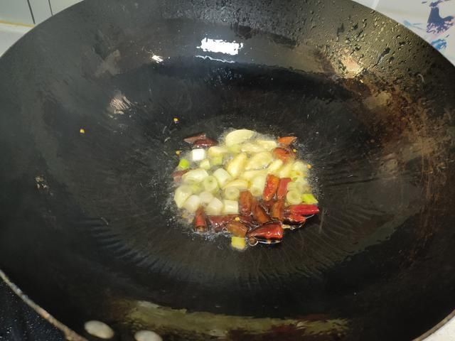 绿豆芽|炒豆芽最忌直接下锅,大厨教您一妙招,豆芽不出水、脆爽又入味