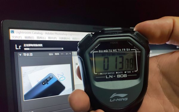  笔记本|“饥饿游戏”后12款笔记本大乱战 市面上你pick的全都有!