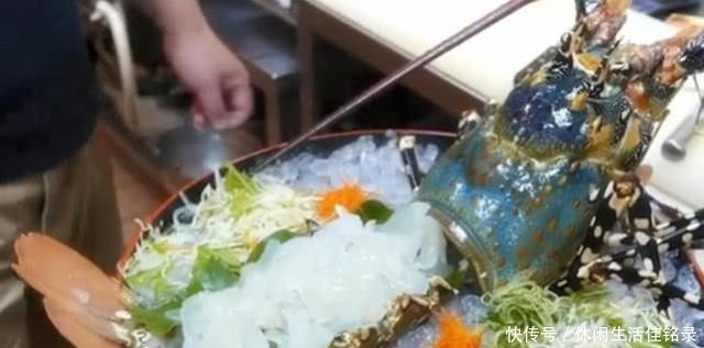 了得|我国一级厨师的刀工了得看他如何处理大龙虾,几乎没浪费虾肉!