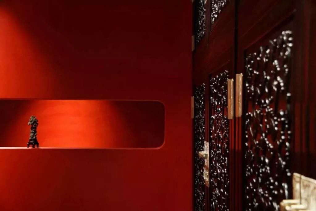  腰痛颈酸|越是有阅历的人，越喜欢红木家具？