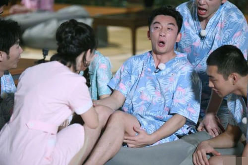  李晨|郑恺荣获跑男100期“全勤奖”，宋雨琦深情评论，李晨回应让人笑出猪叫