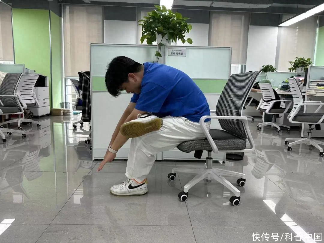 10 个正确上班姿势，我打赌你一个都做不到！2023