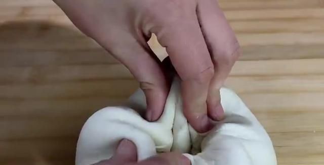  吃饺子|面条这样做，比手擀面劲道，出锅后比吃饺子还香