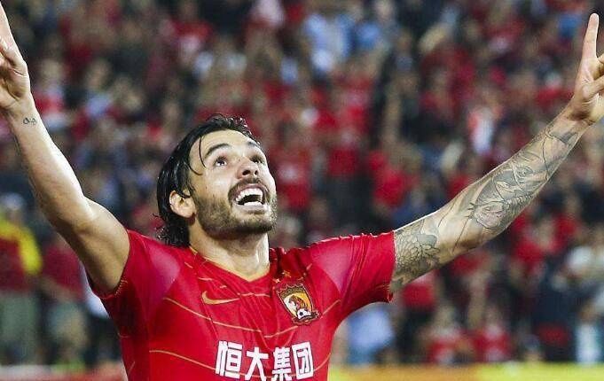 警告|口头警告?高拉特给足协出了一道难题,对比CBA赵睿处罚太不人性