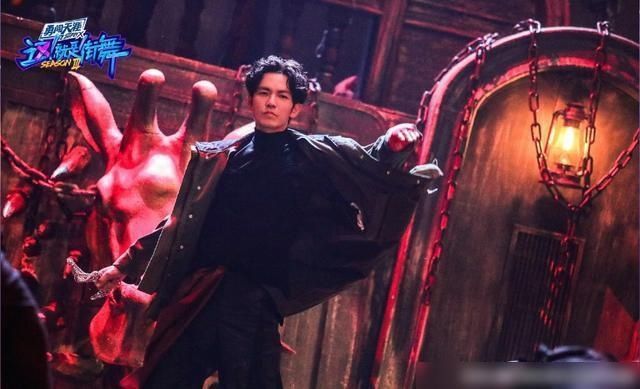  小宝|《这就是街舞3》小宝敢撩不敢斗，在王一博面前妙怂而逃