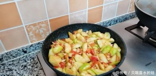 汤汁|丝瓜最好吃的做法,营养美味又健康,好吃的连汤汁都不放过