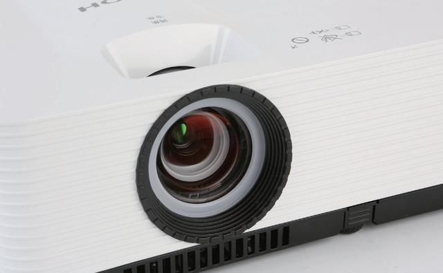 品牌|3LCD技术加持,理光PJ YU4000投影机上手体验