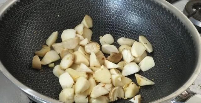  样食|这3样食材，搭一起真是绝配！消暑补血促消化，一口下肚营养下饭