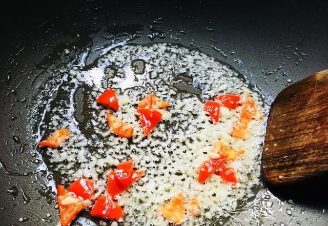  赛过|处暑已到，宁可不吃肉也要吃这个菜，6块钱炒一盘，赛过喝骨头汤