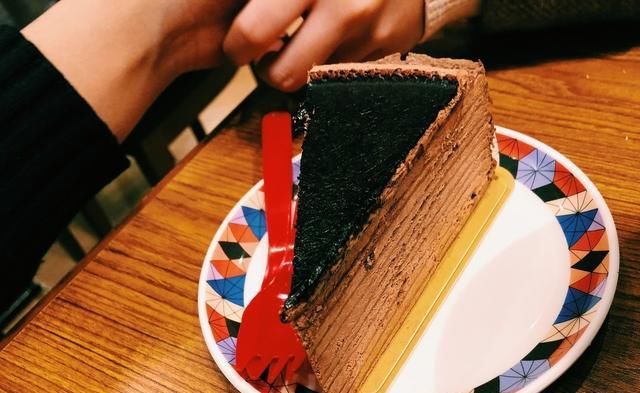  辟谣|晚上吃苹果会伤胃？专家辟谣：别弄错了！这2种食物才不宜晚上吃