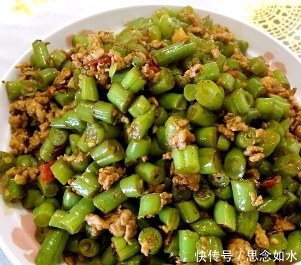  身体|提醒：炒豆角不能放此物，吃了对身体不好，现在知道还不晚！